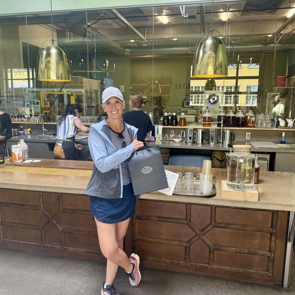 Smith Teamaker - A goody bag to take SmithTeamaker home with me! - Tea Rooms Near Me - Portland, Oregon