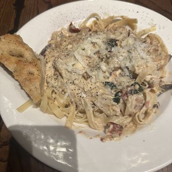 Local Goat - Fettuccine Rocco - New American Near Me - Pigeon Forge, Tennessee