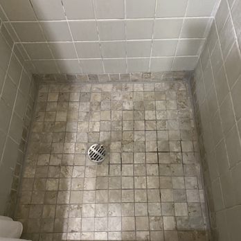 Cave Hill Motel - Hotels Near Me - Edmonton, Kentucky