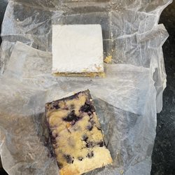 Annelore's German Bakery - Lemmon bar and blueberry bar