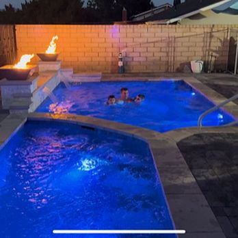 Thomas Pools - Pool & Hot Tub Service Near Me - Castaic, California