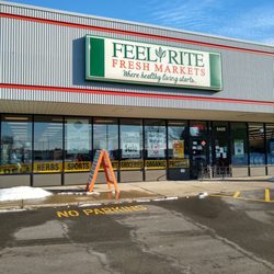 Feel Rite Fresh Markets - Grabbing some vegan and keto items for the Thanksgiving brunch grazing spread.