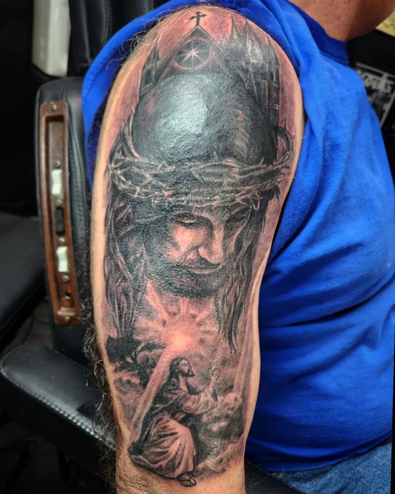 Head 2 Toe Tattoo Logo