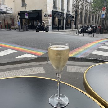 Le Bouquet des Archives - Champagne - Brasseries Near Me - Paris, 75 Le Bouquet des Archives - Champagne - Brasseries Near Me - Paris, 75