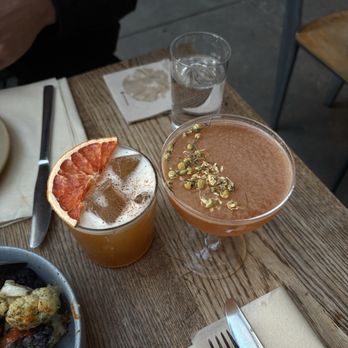 Horsefeather - Sun Never Sets (5/5) (left) +  It Ain't Me Babe (6/5) (right) - Cocktail Bars Near Me - San Francisco, California