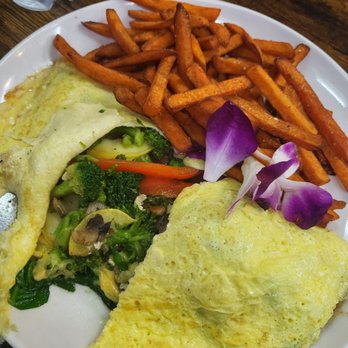 Guieb Cafe - Garden omelette w/sweet potato fries - New American Near Me - Aiea, Hawaii