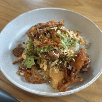 CALI - Tampa Palms - Crunchy ahi bowl - New American Near Me - Tampa, Florida CALI - Tampa Palms - Crunchy ahi bowl - New American Near Me - Tampa, Florida