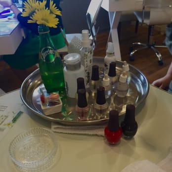 Greentoes - The set up for a manicure - Day Spas Near Me - Tucson, Arizona