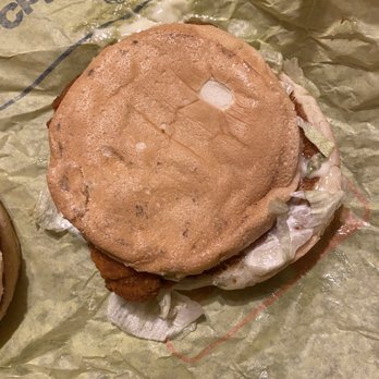 McDonald's - Spicy chicken sandwich with mold - Fast Food Near Me - Nederland, Texas