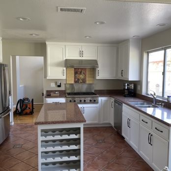 Dynamic Pro Painter - Kitchen cabinets went from stain oak wood to paint - Painters Near Me - Oceanside, California Dynamic Pro Painter - Kitchen cabinets went from stain oak wood to paint - Painters Near Me - Oceanside, California