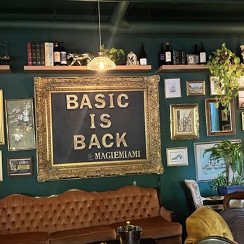 Magie - Inside decor - Wine Bars Near Me - Miami, Florida