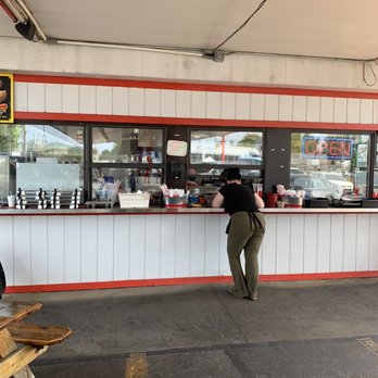 Red's Root Beer! - Walk up counter but they come to you - American Near Me - Paw Paw, Michigan Red's Root Beer! - Walk up counter but they come to you - American Near Me - Paw Paw, Michigan