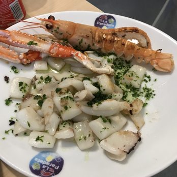 La Paradeta - Big ass shrimp and grilled cuttlefish - Seafood Near Me - Barcelona, B