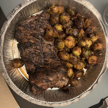 Mim's Restaurant - Skirt Steak - American Near Me - Roslyn Heights, New York
