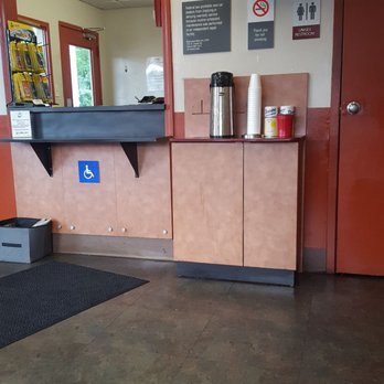 Jiffy Lube - waiting area - Auto Repair Near Me - Hazlet, New Jersey Jiffy Lube - waiting area - Auto Repair Near Me - Hazlet, New Jersey