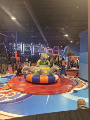 Me Land Chantilly by null