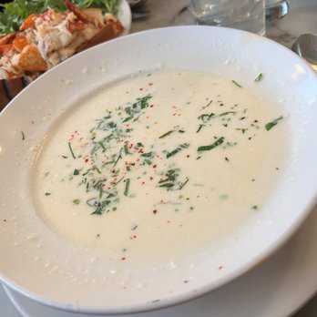 Neptune Oyster - Wellfleet Clam Chowder - so bland and not good at all! - Seafood Near Me - Boston, Massachusetts