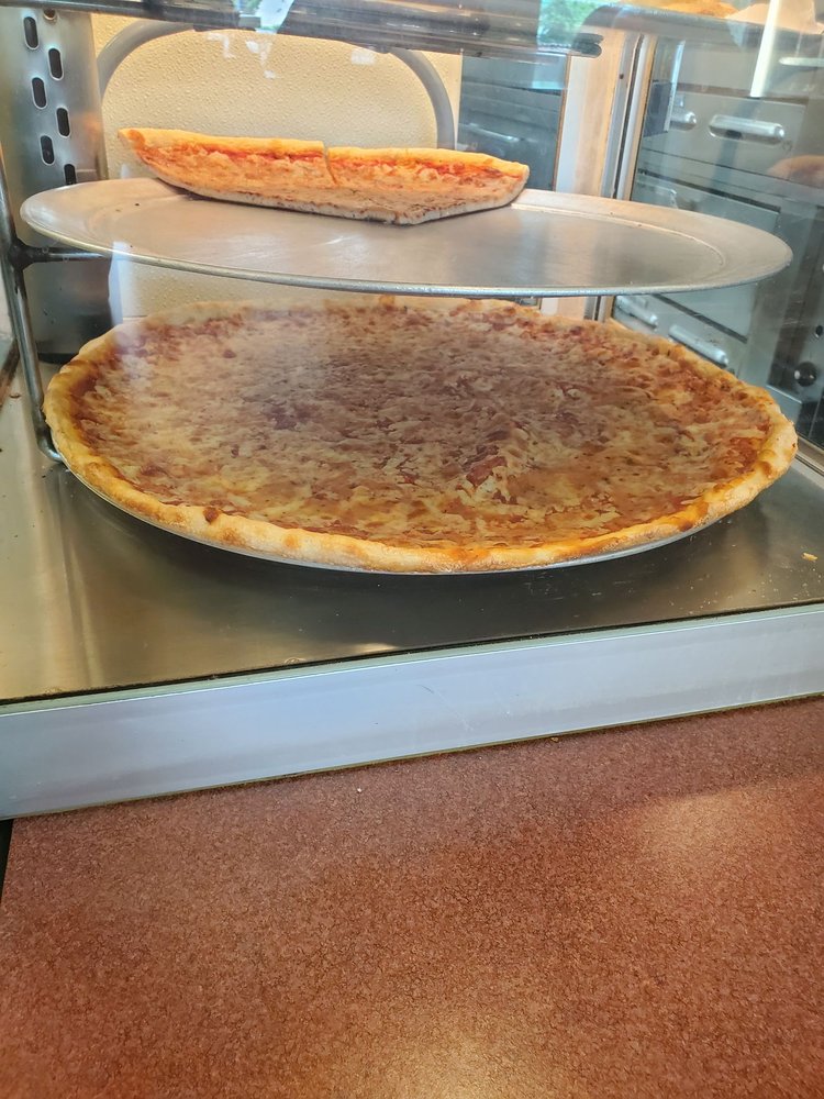 Food from Messina Pizza & Restaurant