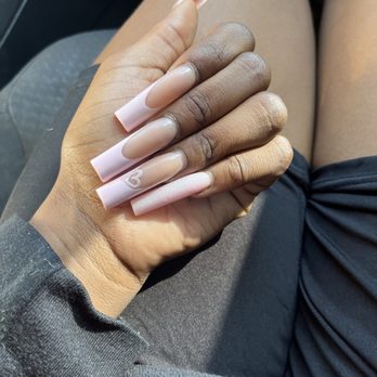 Paris Nails - I Came In For A Fullset Maybe A Hour Or 2 Before Closing & They Serviced Me So Fast . 5 Stars Shape & Everything Is Immaculate. - Nail Salons Near Me - Moreno Valley, California