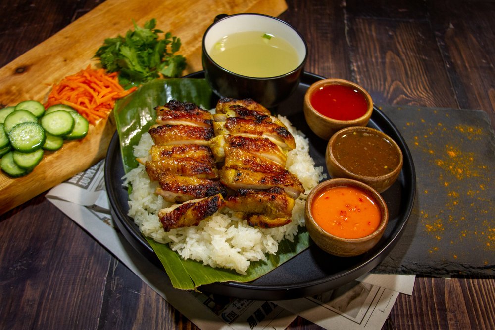 Food from Chicken Meets Rice