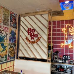 Gogo Empanadas - Inside decor