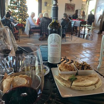 DAOU Vineyards - Wonderful tasting experience! - Wineries Near Me - Paso Robles, California