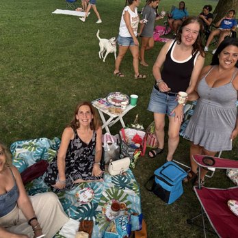 Dobbs Ferry Waterfront Park - Community Centers Near Me - Dobbs Ferry, New York