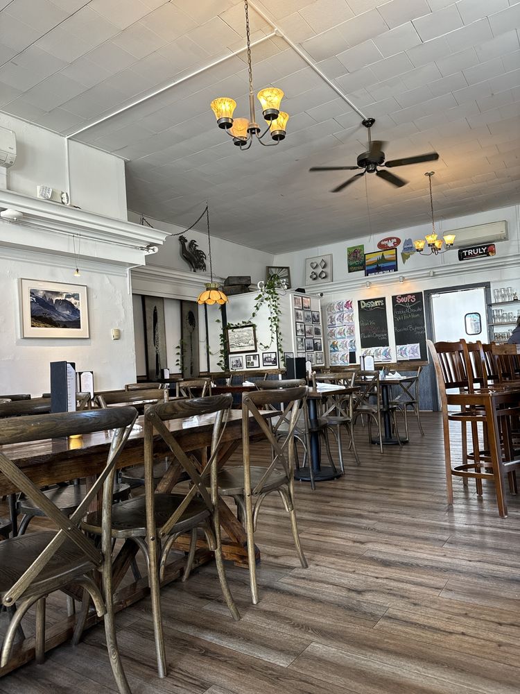 Thomaston Cafe Logo