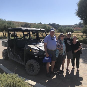 Niner Wine Estates - Heart Hill Experience with friends!!! - Wine Tasting Room Near Me - Paso Robles, California Niner Wine Estates - Heart Hill Experience with friends!!! - Wine Tasting Room Near Me - Paso Robles, California