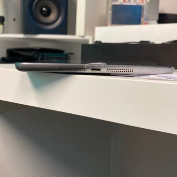 Phone Geeks - Bent case fixed by Milad!! - Mobile Phone Repair Near Me Phone Geeks - Bent case fixed by Milad!! - Mobile Phone Repair Near Me