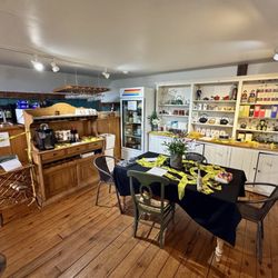 Hopkins Vineyard - The upstairs wine bar