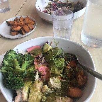 Brim - Spring chicken bowl with chimichurri! So delicious! - New American Near Me - Minneapolis, Minnesota Brim - Spring chicken bowl with chimichurri! So delicious! - New American Near Me - Minneapolis, Minnesota