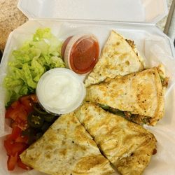 Cheers Altamonte - Blacked chicken quesadilla...so yummy!!!