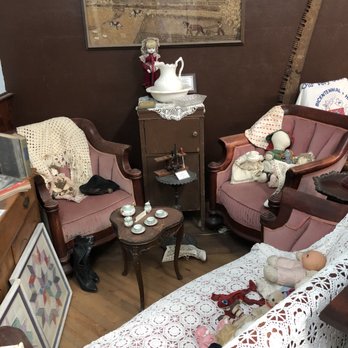 Billy the Kid Museum - Love the old furniture. Gives it a homey feel to it. - Museums Near Me - Hico, Texas