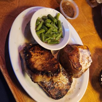 Texas Roadhouse - Chops, green beans and sweet potato! - Steakhouses Near Me - N. Charleston, South Carolina Texas Roadhouse - Chops, green beans and sweet potato! - Steakhouses Near Me - N. Charleston, South Carolina