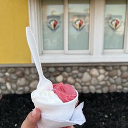 Strollos Italian Ice