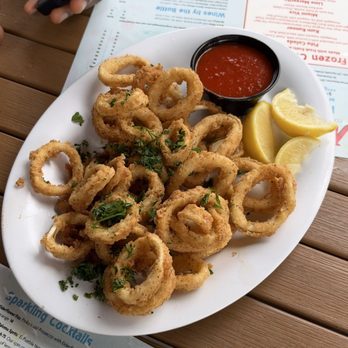 Monty's Raw Bar - Seafood Near Me - Miami, Florida
