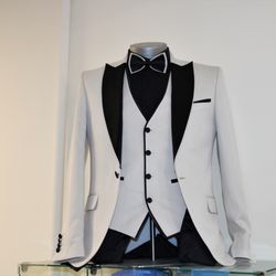 Sacca’s Suits & Tailor Shop