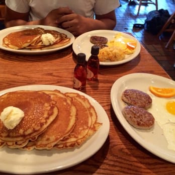 Cracker Barrel Old Country Store - Momma'a pancake breakfast - American Near Me - Frederick, Maryland