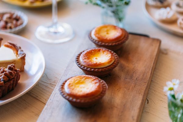 Bake Cheese Tart by null