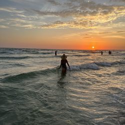 Holiday Inn Resort Panama City Beach - Vitamin Sea
