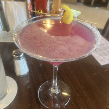 Winnie & Ethel's Downtown Diner - Bluebird lemon drop - Diners Near Me - Las Vegas, Nevada Winnie & Ethel's Downtown Diner - Bluebird lemon drop - Diners Near Me - Las Vegas, Nevada