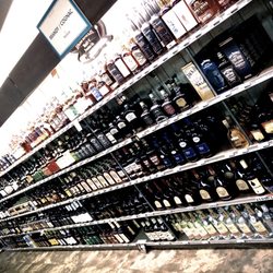 Oak Liquor Store