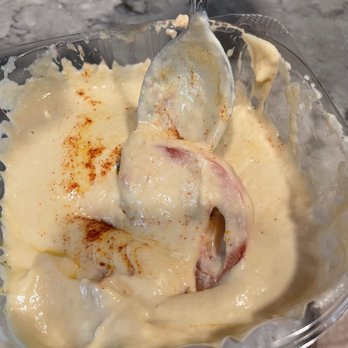 Aladdin's Eatery - Mentor - Hummus- not sure why a tomato is in there :( - Middle Eastern Near Me - Mentor, Ohio