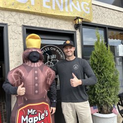 Maples on Main - Local Cafe - Grand opening