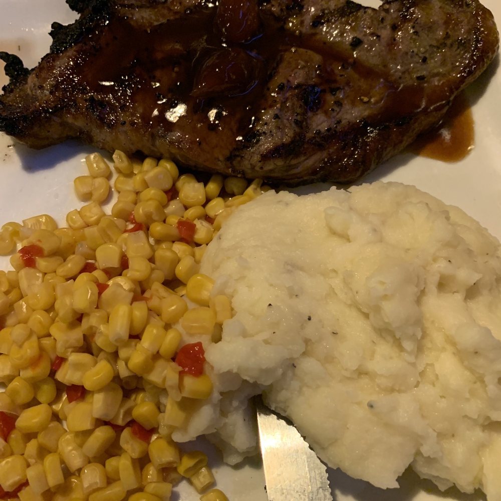 Quinns Irish Pub - Pepperjack steak - Irish Pub Near Me - Worcester, Massachusetts Quinns Irish Pub - Pepperjack steak - Irish Pub Near Me - Worcester, Massachusetts