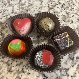 Raspberry (top left) then clockwise: fortunado #4, brownie batter, dark roast espresso, cereal milk (left with rainbow coloring) Raspberry (top left) then clockwise: fortunado #4, brownie batter, dark roast espresso, cereal milk (left with rainbow coloring)