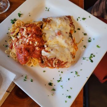 Noli’s Vite - Chicken parm with spaghetti - Italian Near Me - Cibolo, Texas