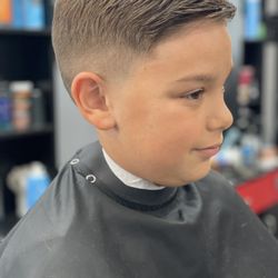 Classic Barber Shop - Fade