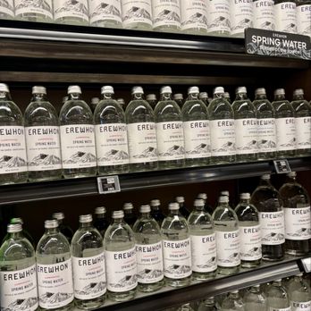 Erewhon Manhattan Beach - The shelves please my OCD - Grocery Near Me - Manhattan Beach, California Erewhon Manhattan Beach - The shelves please my OCD - Grocery Near Me - Manhattan Beach, California